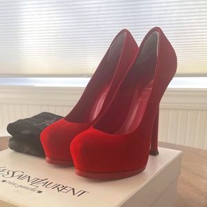 YSL Yves Saint Laurent Tribtoo 105 Tribute Pumps